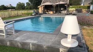 bouwkundig zwembad